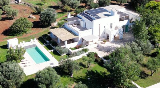 Landhuis in Ostuni, Provincia di Brindisi