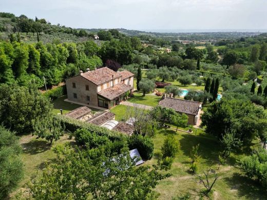 Villa - Fano, Provincia di Pesaro e Urbino