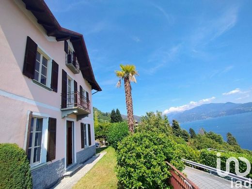 Villa in Oggebbio, Verbania