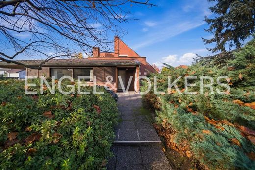 Olgiate Olona, Provincia di Vareseのヴィラ