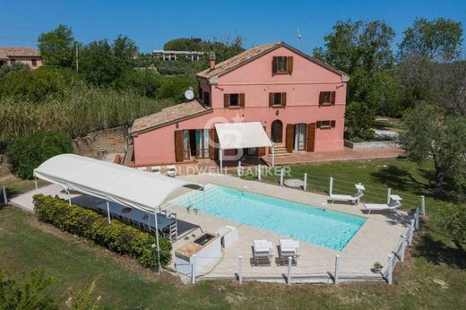 Villa in San Costanzo, Pesaro and Urbino