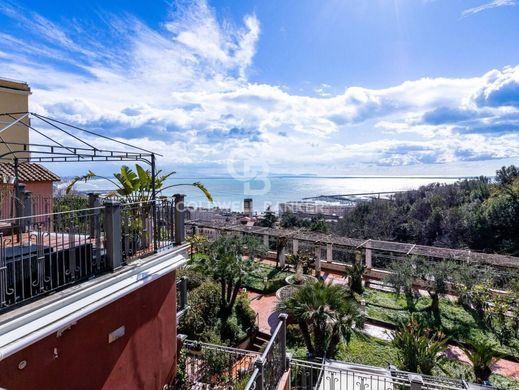 Apartamento - Salerno, Provincia di Salerno