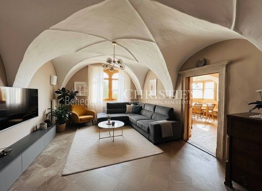 Apartment in Appiano sulla Strada del Vino, Bolzano