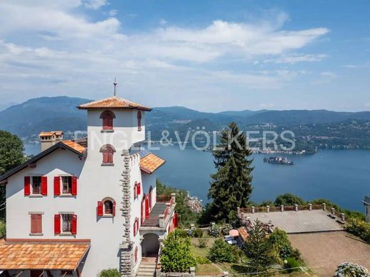 Villa à Madonna del Sasso, Verbania