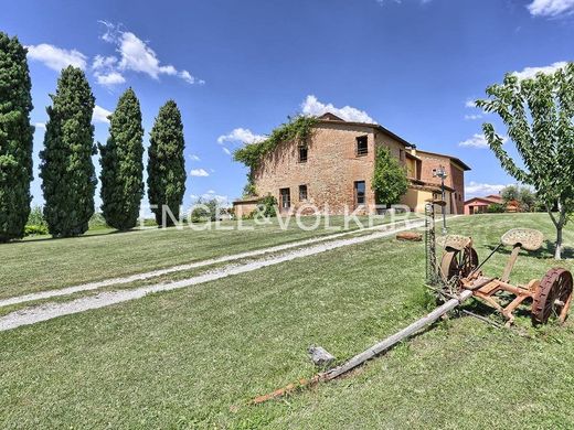 Villa in San Miniato, Province of Pisa