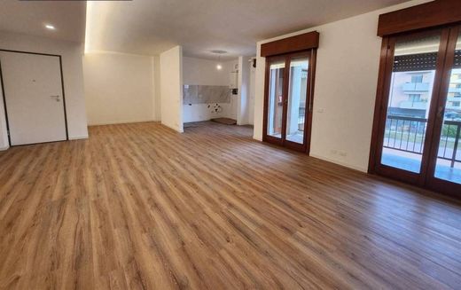 Apartamento - Verona, Provincia di Verona