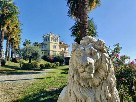 Villa a Mazzè, Provincia di Torino