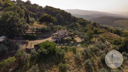 Villa a Montalcino, Siena