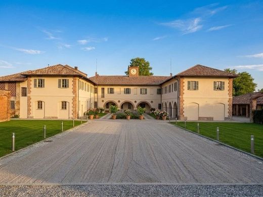 Luxury home in Zibido San Giacomo, Milan