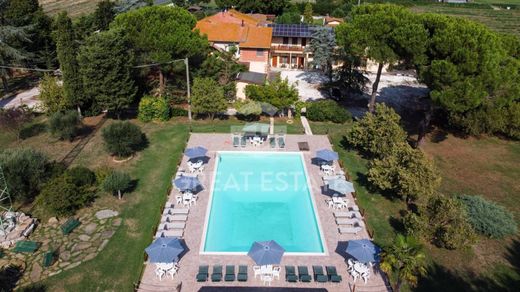 Köy evi Castiglione del Lago, Perugia ilçesinde