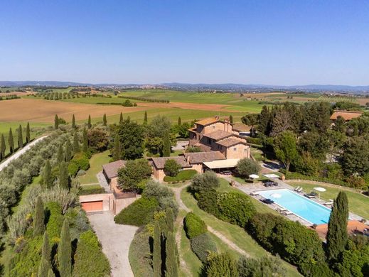 Villa in Cortona, Province of Arezzo