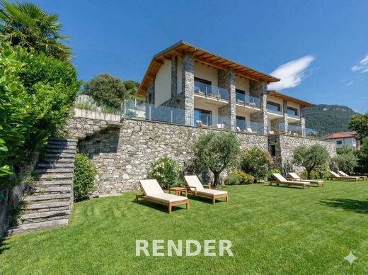 Villa in Gravedona, Provincia di Como
