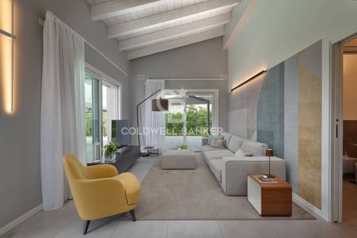 Villa en Castiglione delle Stiviere, Mantua