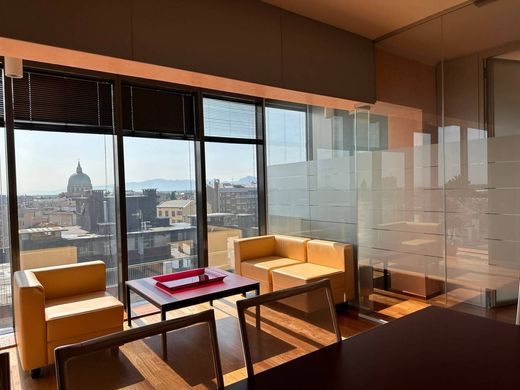 Oficina en Udine, Friuli Venezia Giulia