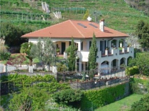 Villa a Celle Ligure, Savona