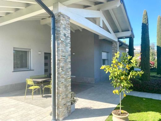 Вилла, Orzinuovi, Provincia di Brescia