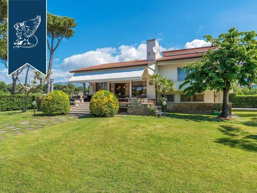 Вилла, Forte dei Marmi, Provincia di Lucca