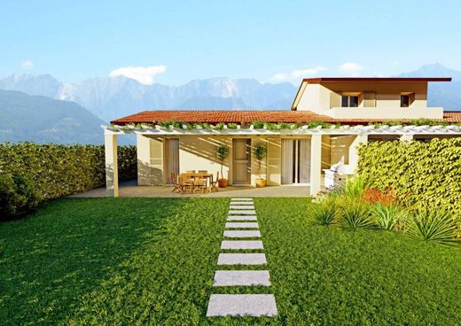Villa en Massa, Provincia di Massa-Carrara