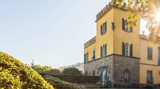 테라스 하우스 / Lastra a Signa, Province of Florence
