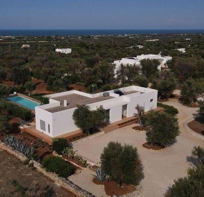 Villa in Carovigno, Provincia di Brindisi