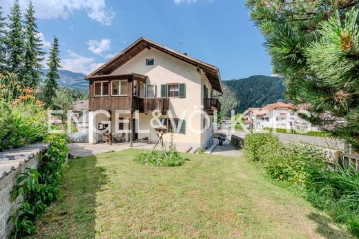 Villa in Kiens, Bolzano
