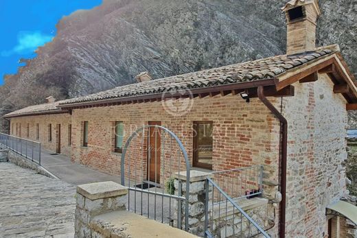 ‏בתי כפר ב  גוביו, Provincia di Perugia