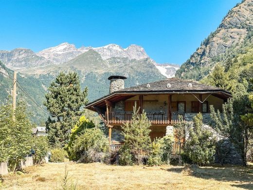 Villa in Alagna Valsesia, Provincia di Vercelli