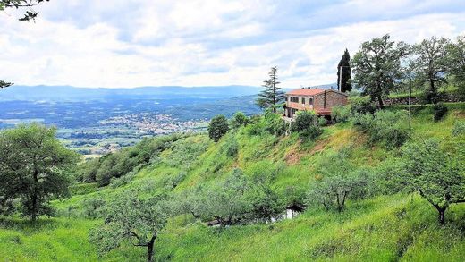 Country House in Castiglion Fibocchi, Province of Arezzo