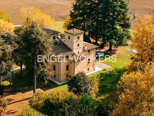 Villa in Valsamoggia, Bologna