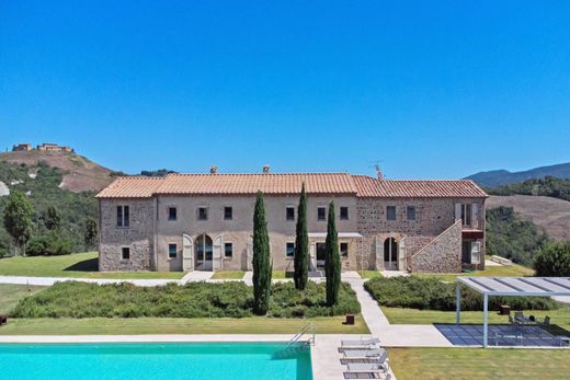 Casale a Volterra, Pisa