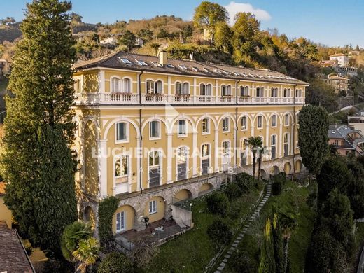 コモ, Provincia di Comoのアパートメント