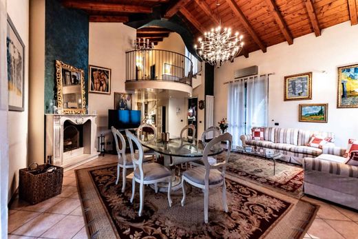 Villa in Verderio Superiore, Provincia di Lecco