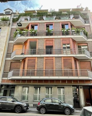 Apartment / Etagenwohnung in Mailand, Lombardei