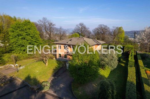 Clivio, Provincia di Vareseのヴィラ