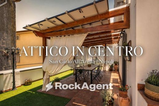 Penthouse Napoli, Napoli ilçesinde