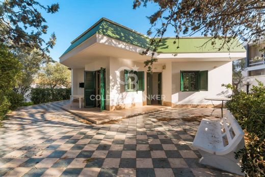 Villa a Bari, Puglia