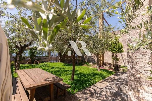 Villa - Torri del Benaco, Provincia di Verona