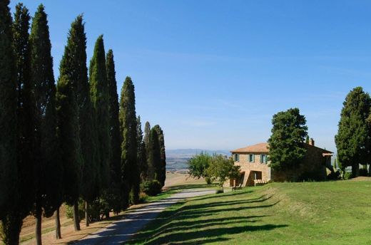 Country House in Sarteano, Province of Siena