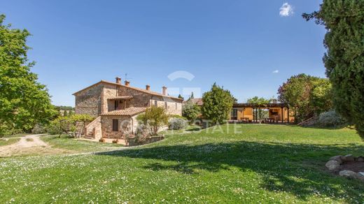 Country House in Sarteano, Province of Siena