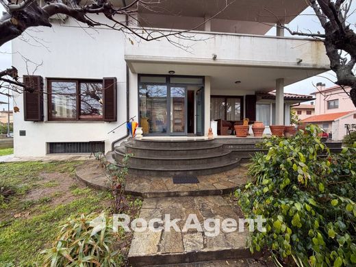 Villa in Castagneto Carducci, Provincia di Livorno