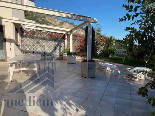 Appartement in Menton, Alpes-Maritimes