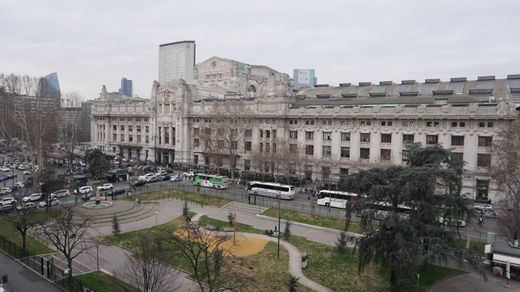 아파트 / 밀라노, Città metropolitana di Milano