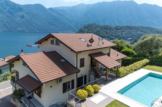 Tremezzina, Provincia di Comoのアパートメント