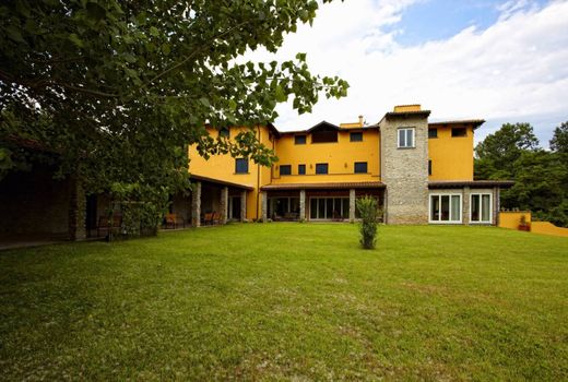 Residential complexes in Caccuri, Provincia di Crotone