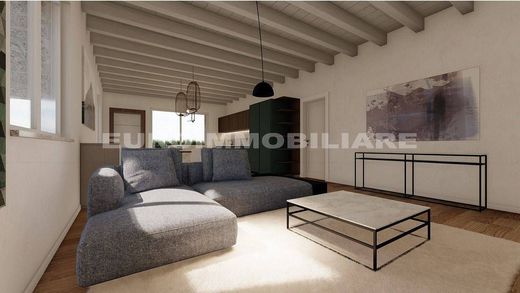 Penthouse w Gussago, Provincia di Brescia