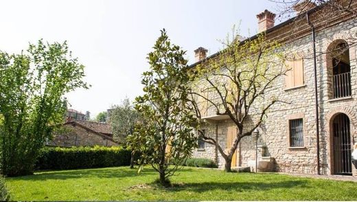 Country House in Zavattarello, Provincia di Pavia