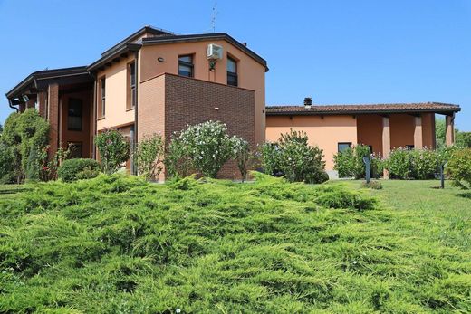 Villa Lesignano de'Bagni, Parma ilçesinde