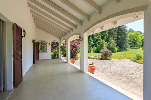 Villa a Rivergaro, Piacenza