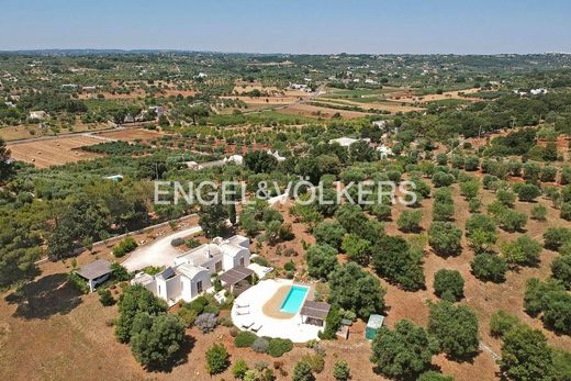 Villa a Ostuni, Brindisi