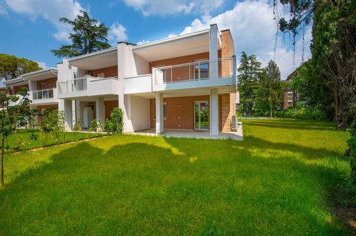 Terraced house in Verona, Provincia di Verona